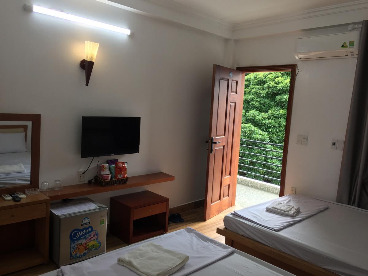 Hotel Hanh Hoa Chan Chau Esterno foto