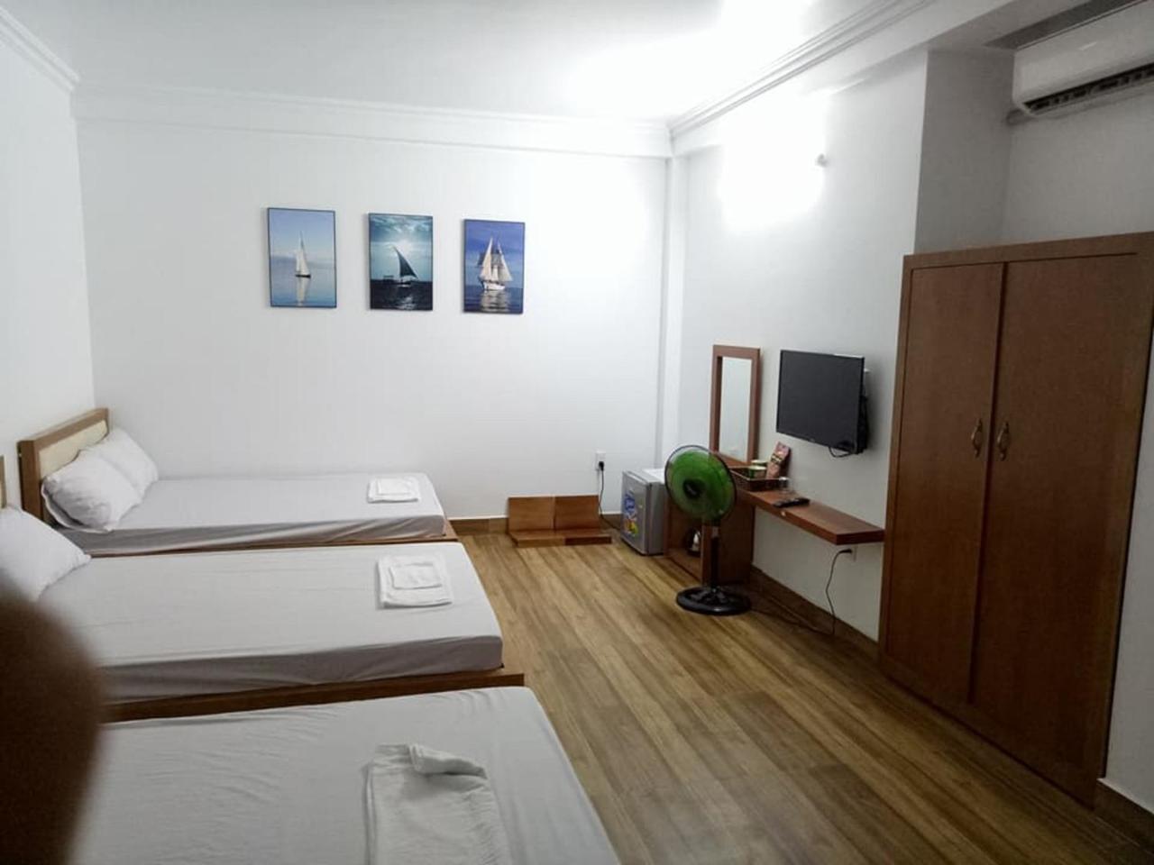 Hotel Hanh Hoa Chan Chau Esterno foto